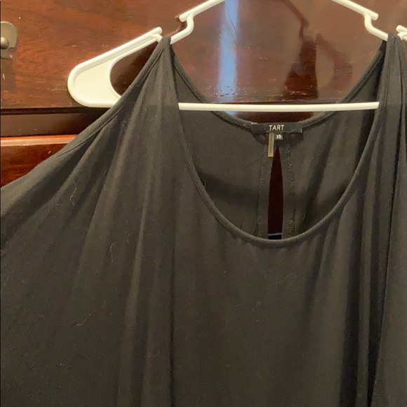 SOLD Tart cold shoulder top - Picture 3 of 6